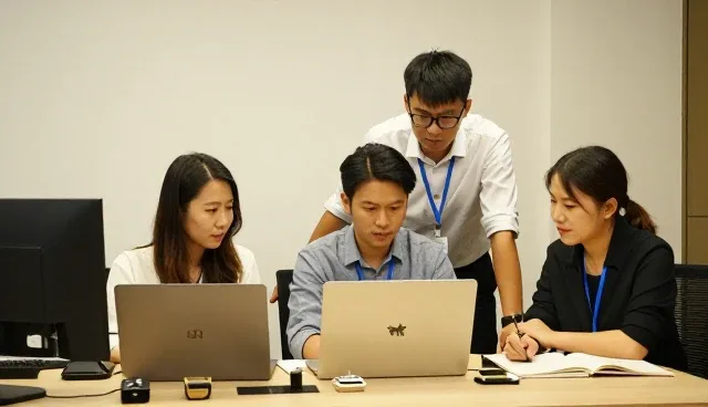 品牌咨询技术如何影响华安企业服务变化